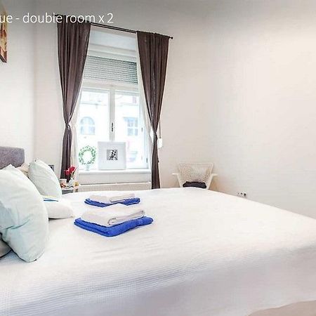 Appartamento Kent Ridge Loft Praga Camera foto